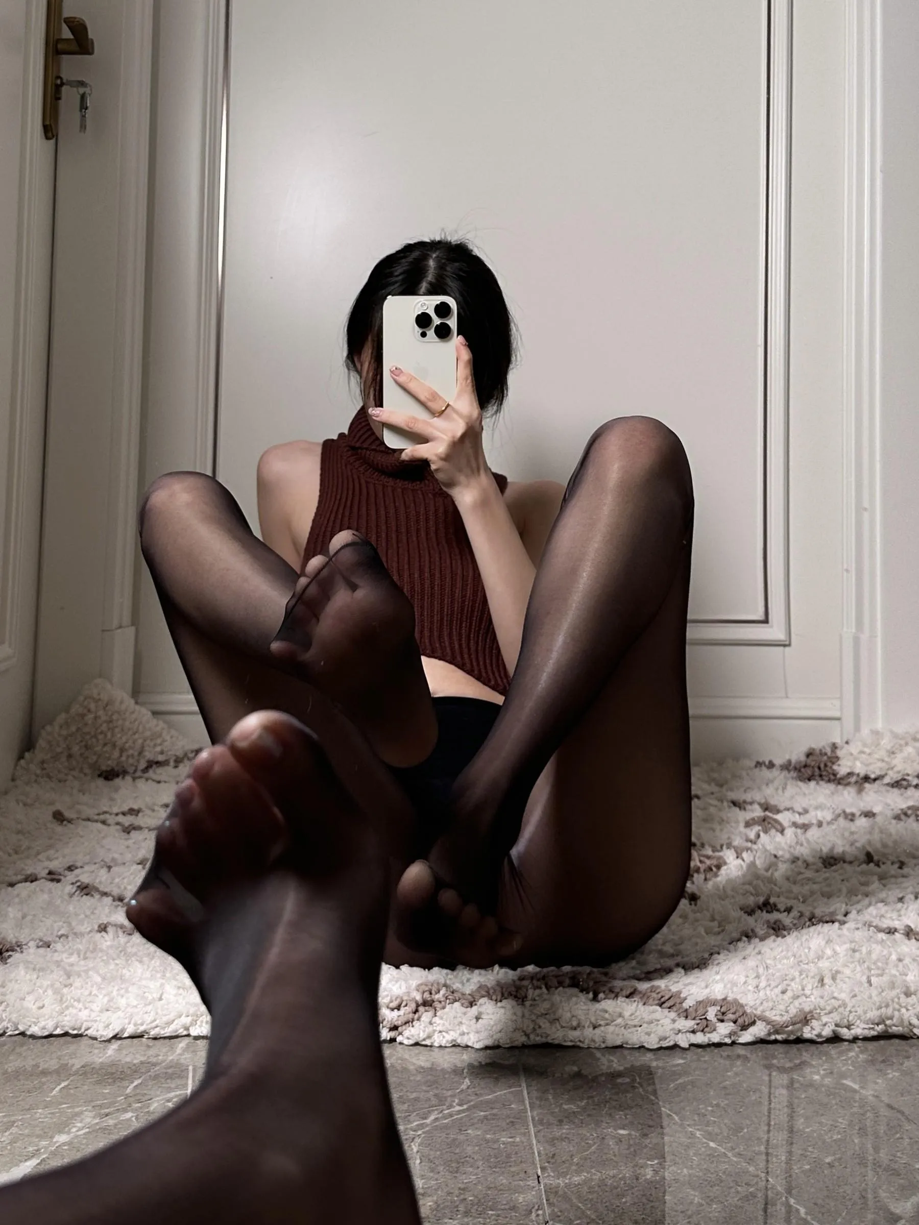 陈妮妮UNI – NO.22 超惹火魅惑熟女 [32P]插图8